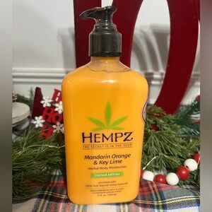 Hempz Mandarin Orange & Key Lime Herbal Moisturizer